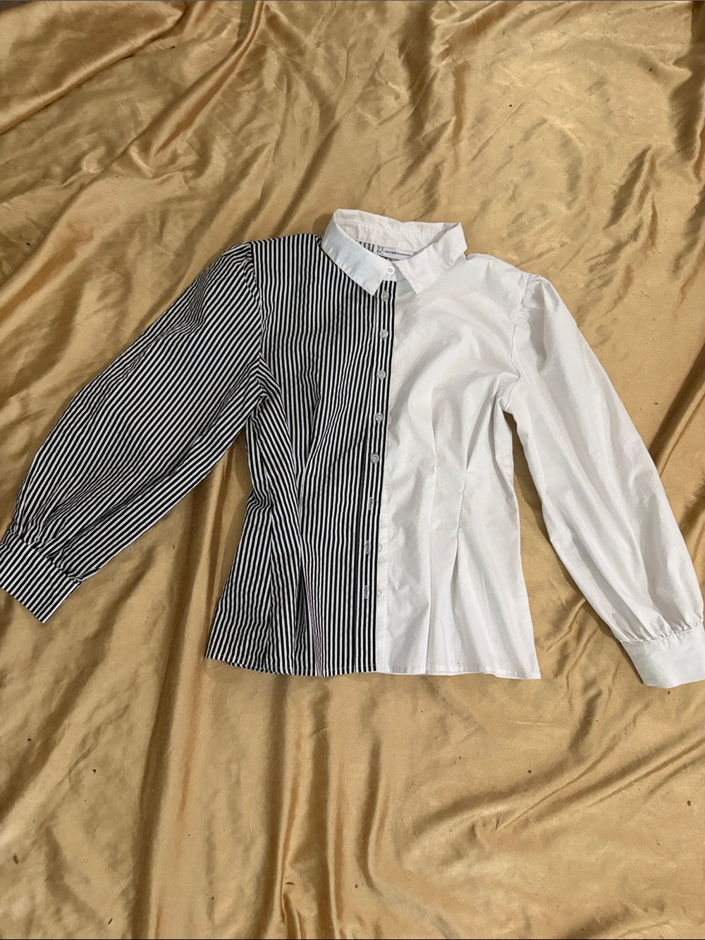 New York & Company Black & White Split Button-Down Shirt